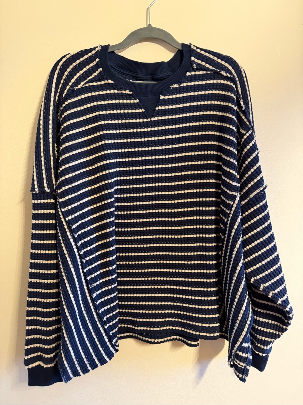 American Eagle Outfitters Navy and Cream Striped Crewneck Sweater women’s size L